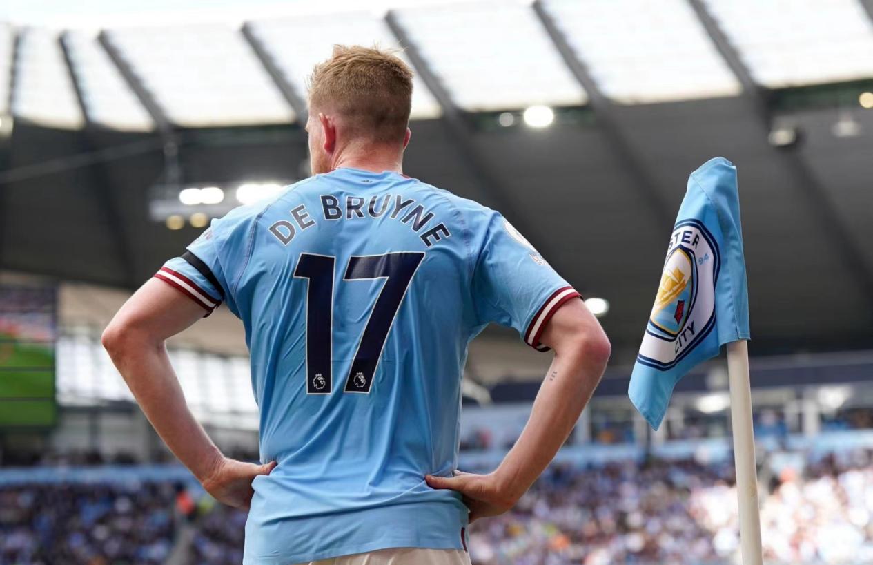 伊拉克vs阿联酋首发：卡里姆、谢尔在列，卢卡斯先发（伊拉克对阵阿联酋首发公布：卡里姆、谢尔在列，卢卡斯首发登场）