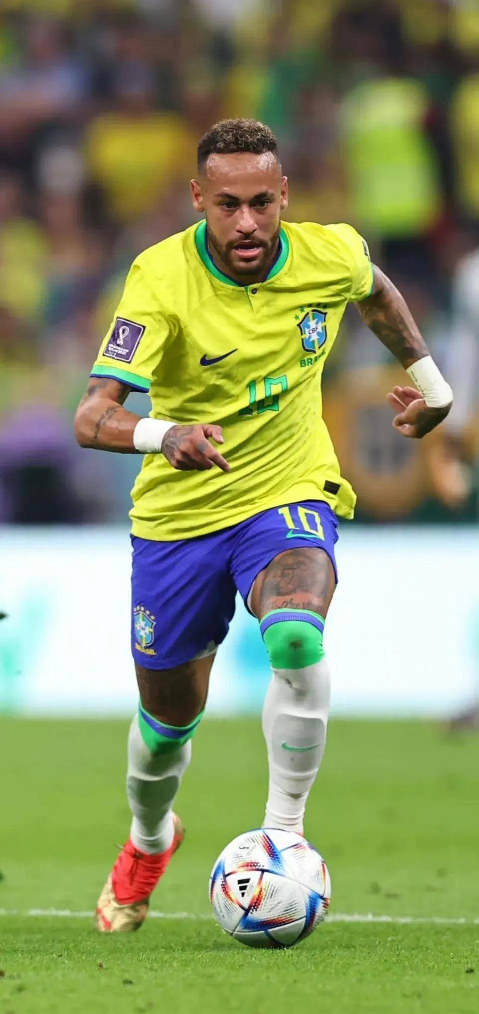 缺兵少将的上海海港，是中超唯一没有输给柔佛新山的球队（人手短缺仍不败，上海海港成中超唯一未输柔佛新山的球队）