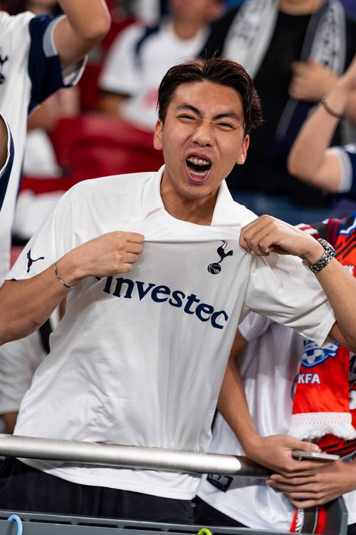 环足奖最佳中东球员候选：C罗领衔，本泽马、坎特在列（环球足球奖中东最佳球员候选出炉：C罗领衔，本泽马、坎特入选）